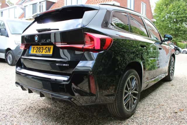 BMW X1 (2023) thumbnail 4