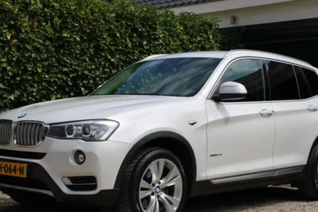 BMW X3 (2016) thumbnail 1