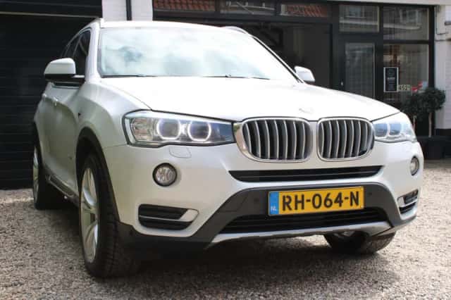 BMW X3 (2016) thumbnail 4