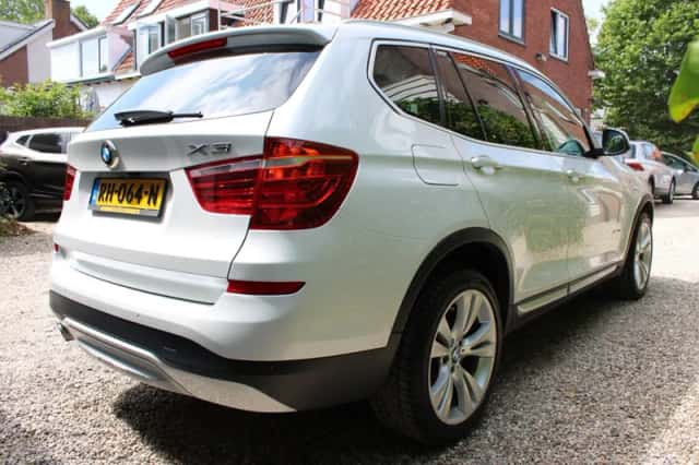 BMW X3 (2016) thumbnail 5