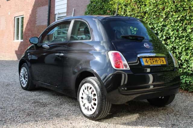 Fiat 500 (2014) thumbnail 2