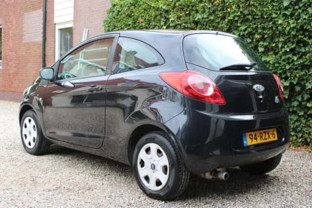 Ford Ka (2011) thumbnail 2