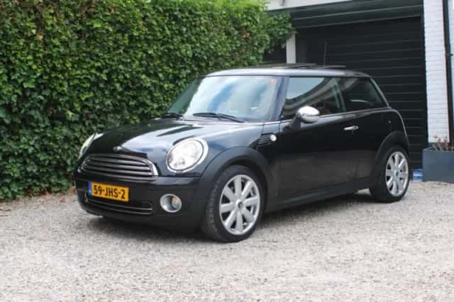 MINI Cooper (2009) thumbnail 1