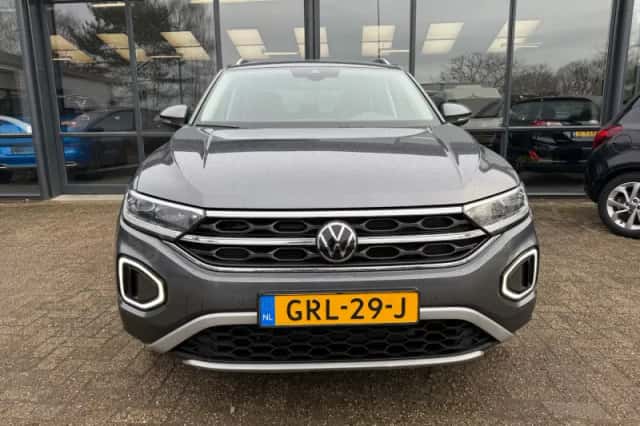 Volkswagen T-Roc (2022) thumbnail 5