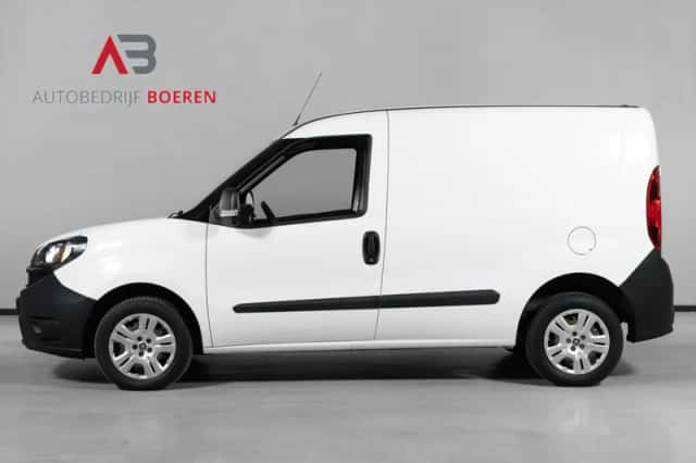 Fiat Doblò (2018) thumbnail 3