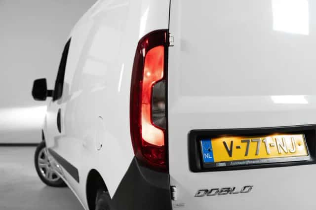 Fiat Doblò (2018) thumbnail 4