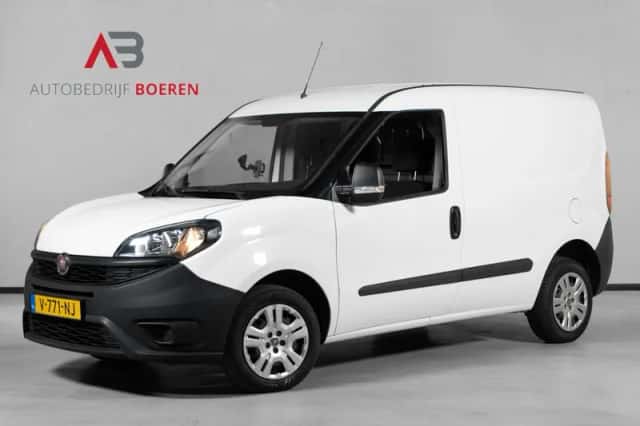Fiat Doblò (2018) thumbnail 1