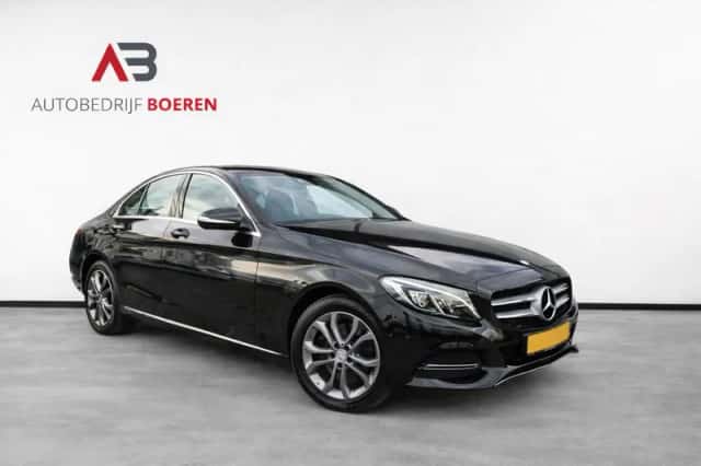 Mercedes-Benz C-Klasse (2015) thumbnail 3