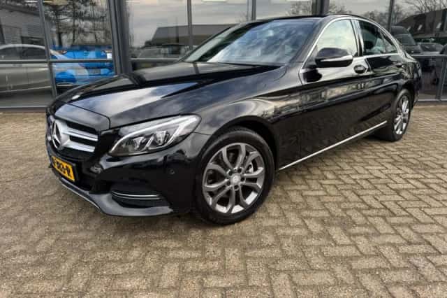 Mercedes-Benz C-Klasse (2015) thumbnail 4