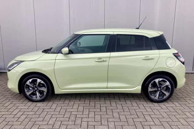Suzuki Swift (2026) thumbnail 2