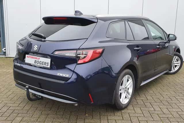 Suzuki Swace (2020) thumbnail 2