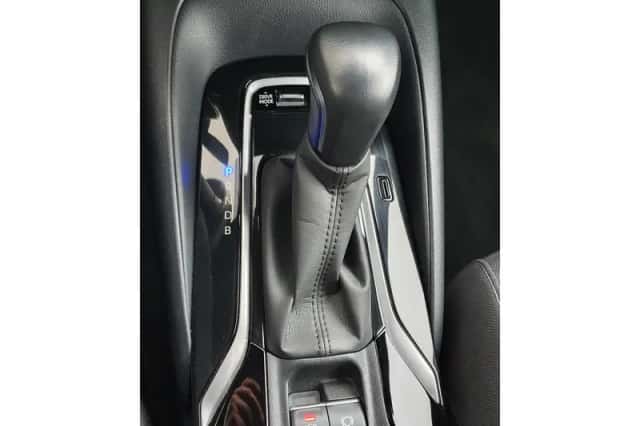 Suzuki Swace (2020) thumbnail 6