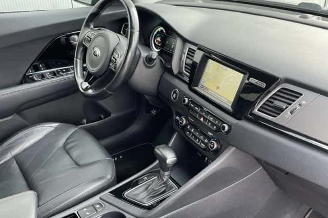 Kia Niro (2017) thumbnail 5