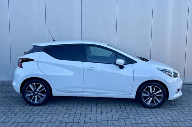 Nissan Micra (2018) thumbnail 3