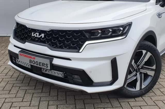 Kia Sorento (2026) thumbnail 4