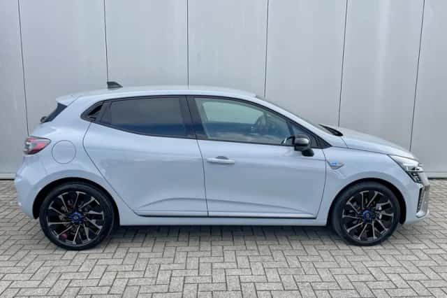 Renault Clio (2026) thumbnail 3