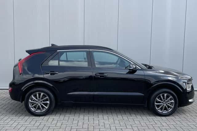 Kia Niro (2022) thumbnail 3