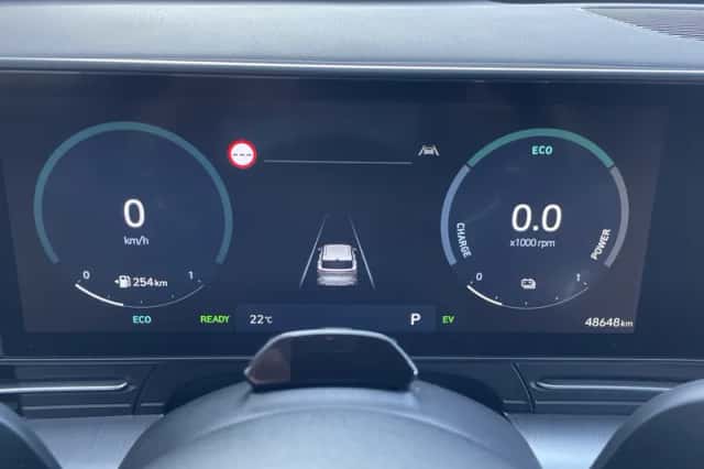 Hyundai Kona (2024) thumbnail 6