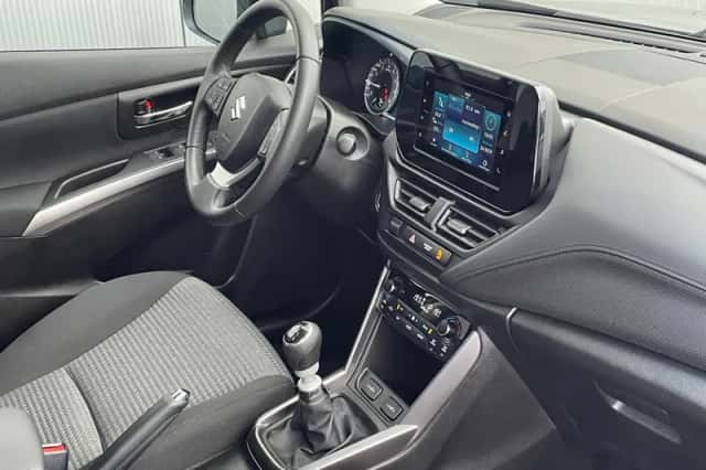 Suzuki S-Cross (2026) thumbnail 5