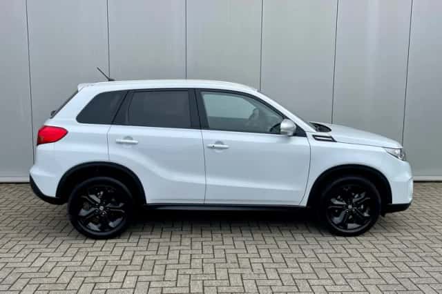 Suzuki Vitara (2026) thumbnail 3