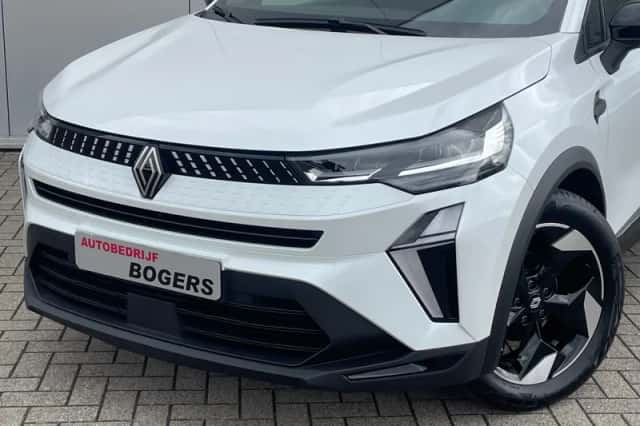 Renault Captur (2026) thumbnail 3