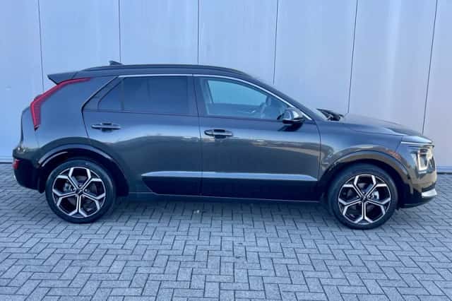 Kia Niro (2023) thumbnail 3