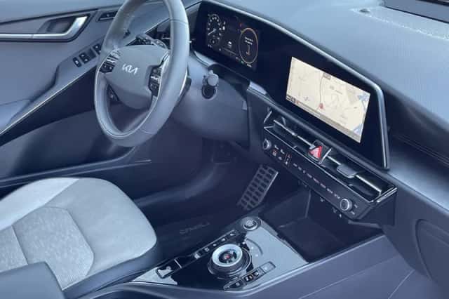 Kia Niro (2023) thumbnail 5
