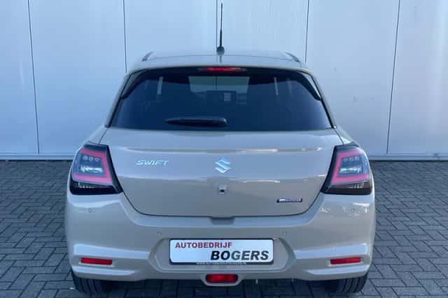 Suzuki Swift (2025) thumbnail 6