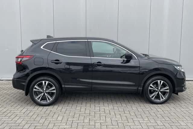 Nissan Qashqai (2018) thumbnail 3