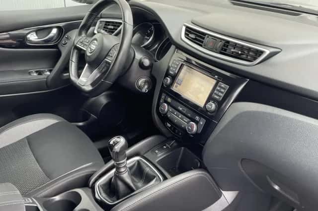 Nissan Qashqai (2018) thumbnail 5