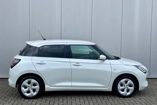 Suzuki Swift (2026) thumbnail 3