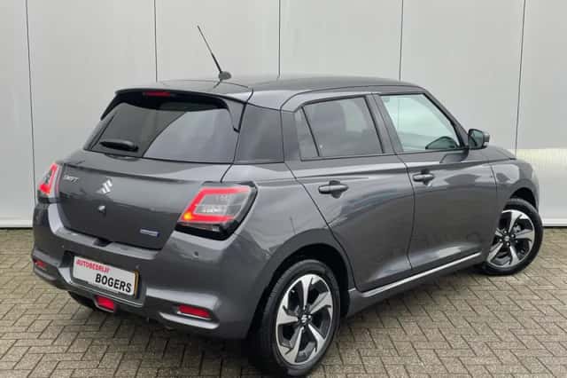 Suzuki Swift (2026) thumbnail 2
