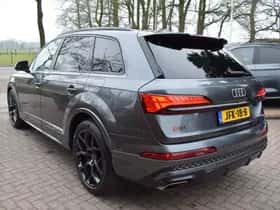 Audi Q7 (2024) thumbnail 6