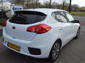 Kia Ceed (2018) thumbnail 5
