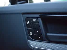 Porsche Cayenne (2024) thumbnail 18