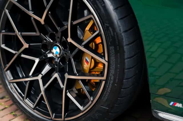 BMW M8 (2020) thumbnail 3