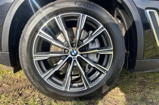 BMW X5 (2021) thumbnail 3