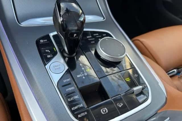 BMW X5 (2021) thumbnail 4