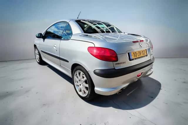 Peugeot 206 (2002) thumbnail 3