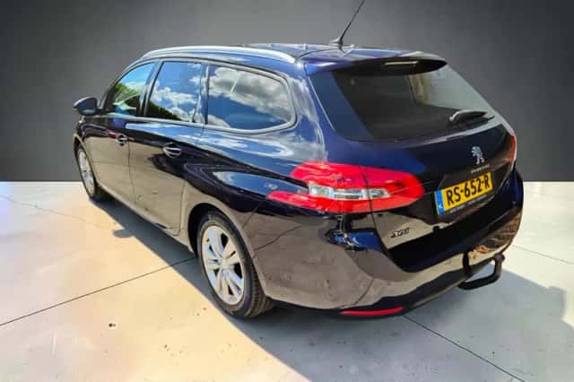 Peugeot 308 (2017) thumbnail 3