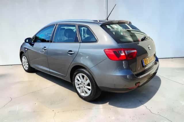 SEAT Ibiza (2012) thumbnail 3