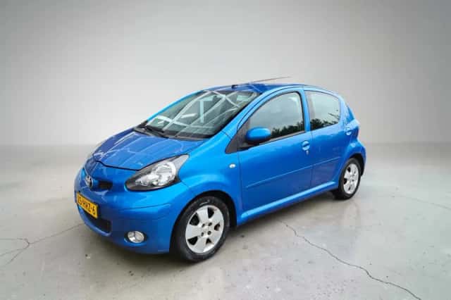 Toyota Aygo (2009) thumbnail 1