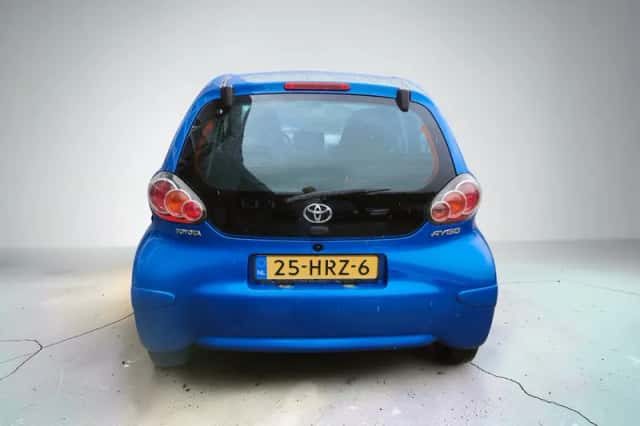 Toyota Aygo (2009) thumbnail 5