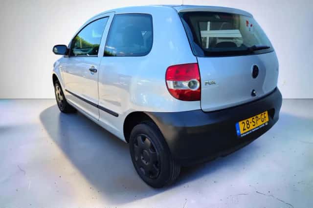 Volkswagen Fox (2006) thumbnail 6
