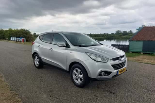Hyundai ix35 (2010) thumbnail 1