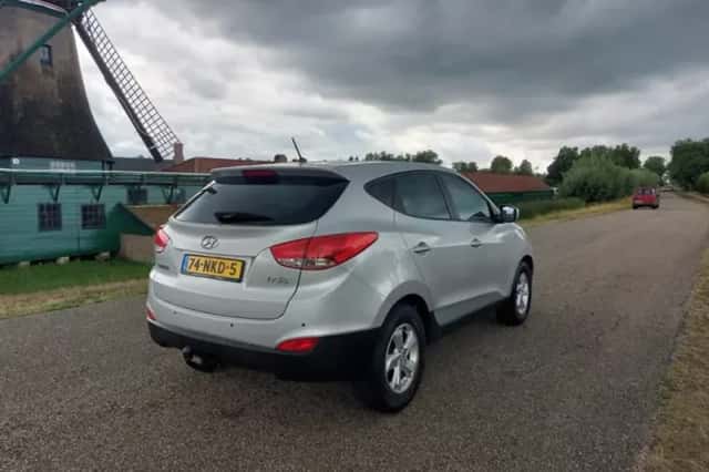Hyundai ix35 (2010) thumbnail 6