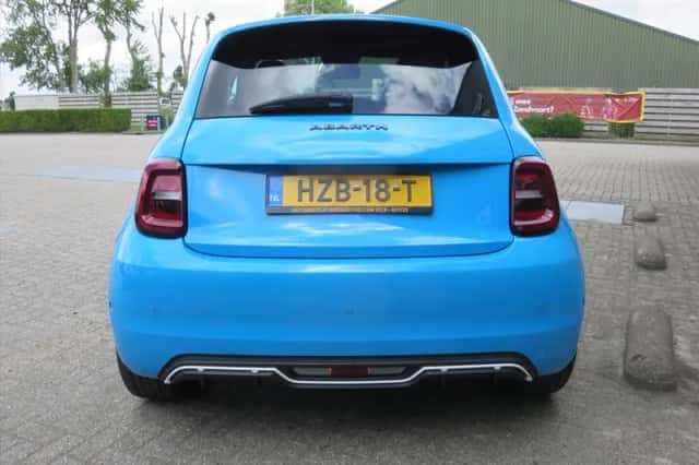 Abarth 500 (2024) thumbnail 3