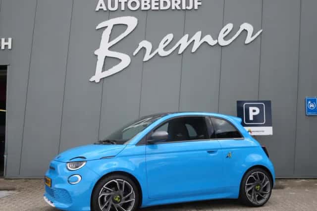 Abarth 500 (2024) thumbnail 4