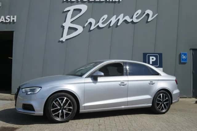 Audi A3 (2017) thumbnail 4