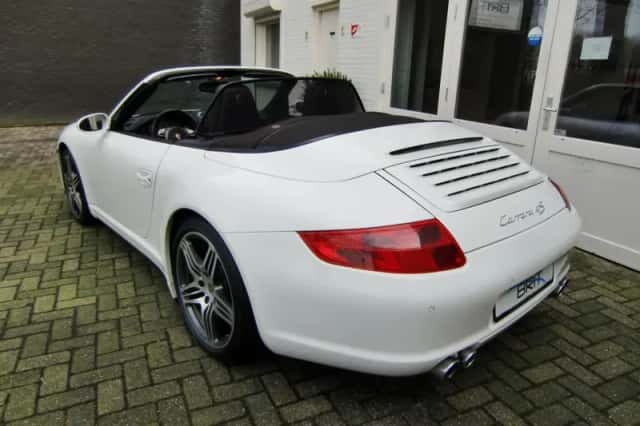 Porsche 911 (2007) thumbnail 3